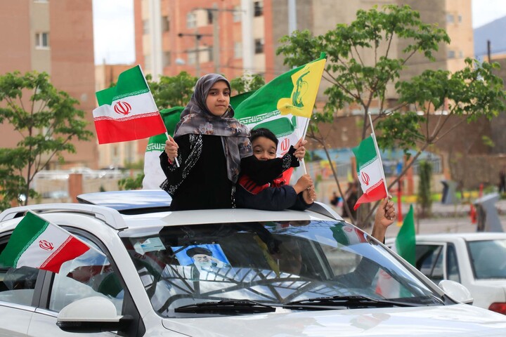 تصاویر| حرکت کاروان خودرویی انقلاب بیرجند در ۱۲ فروردین
