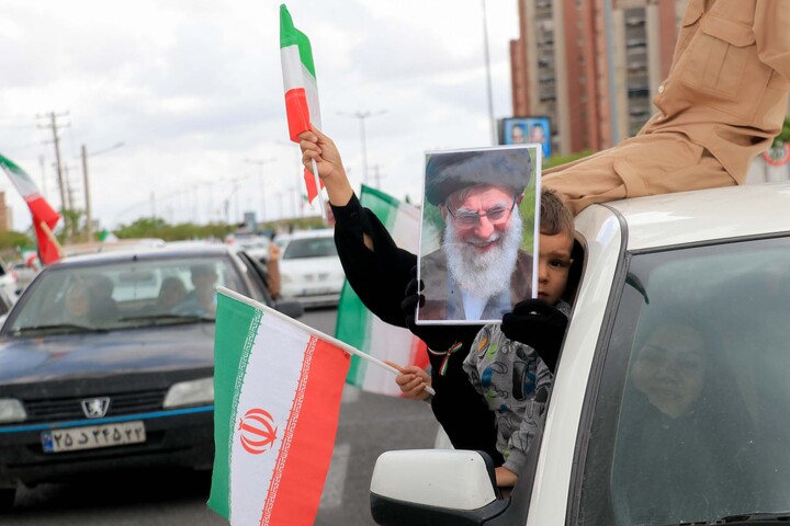تصاویر| حرکت کاروان خودرویی انقلاب بیرجند در ۱۲ فروردین