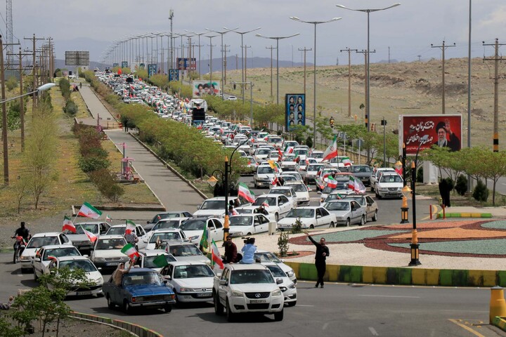 تصاویر| حرکت کاروان خودرویی انقلاب بیرجند در ۱۲ فروردین