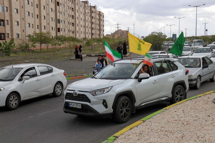 تصاویر| حرکت کاروان خودرویی انقلاب بیرجند در ۱۲ فروردین