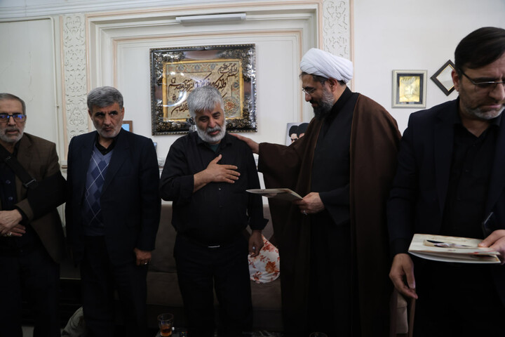 تصاویر / تجلیل نماینده ولی فقیه در استان همدان از خانواده شهدای جنگ رمضان