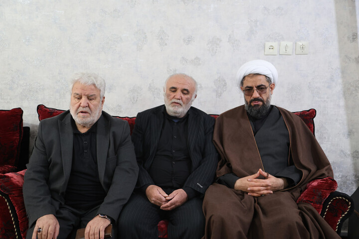 تصاویر / تجلیل نماینده ولی فقیه در استان همدان از خانواده شهدای جنگ رمضان
