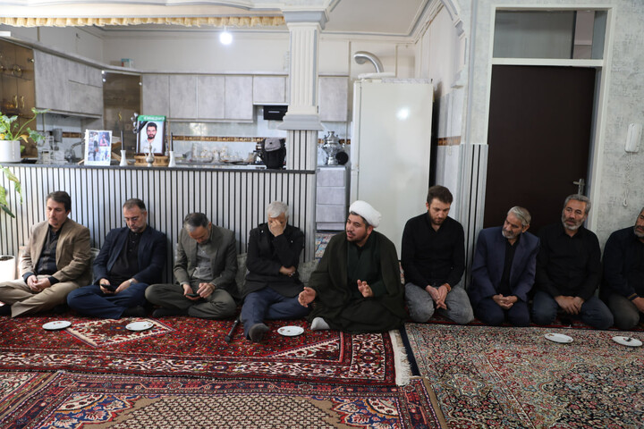 تصاویر / تجلیل نماینده ولی فقیه در استان همدان از خانواده شهدای جنگ رمضان