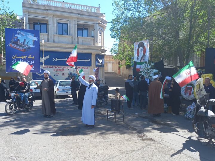 تصاویر/ پذیرایی موکب هیئت منتظران ظهور مدرسه علمیه آیت‌الله مصطفوی(ره) کاشان