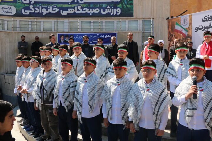 تصاویر/ همایش دانش آموزی دوچرخه سواری جام غیرت و ایثار به یاد شهدای دانش آموز "میناب" در خوی