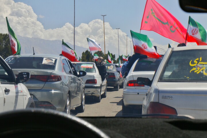 تصاویر/ بزرگ ترین کاروان خودرویی ایران در کرمان