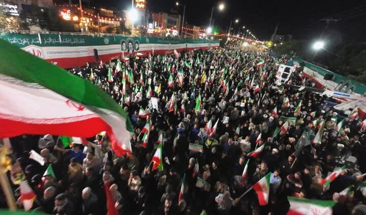 اجتماع یکپارچه مردم اهواز به مناسبت روز جمهوری اسلامی ایران