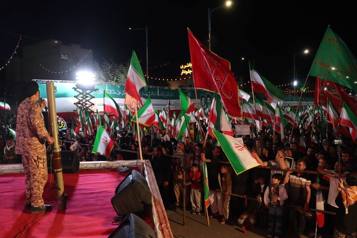 اجتماع یکپارچه مردم اهواز به مناسبت روز جمهوری اسلامی ایران