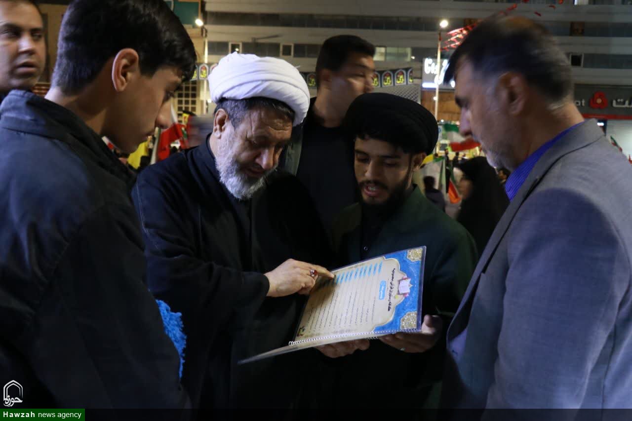 تصاویر/ کافه رستوران قرآنی در میدان کوثر کرمان