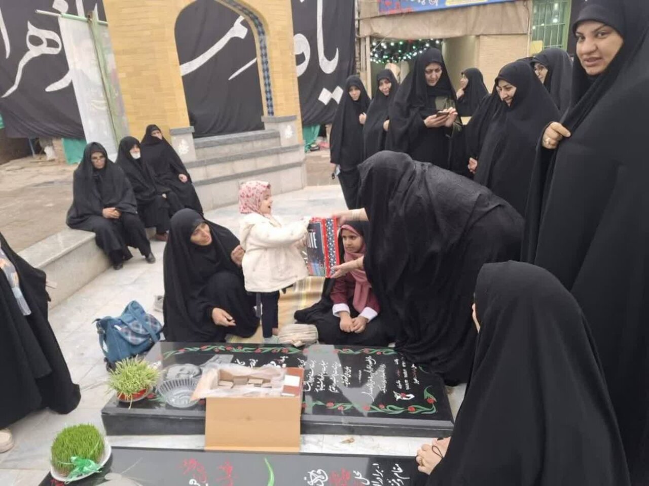 حمایت ۵۴۰ میلیون ریالی خادمیاران آران و بیدگل به جبهه مقاومت در جنگ رمضان