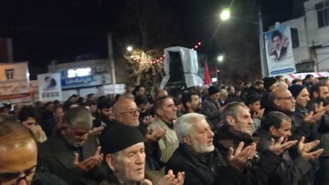 تصاویر/ استمرار حضور باشکوه مردم ولایی و انقلابی الیگودرز در بیعت با ولایت