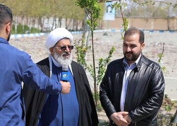 ملت ایران محکم‌تر از قبل مقابل دشمن ایستاده است