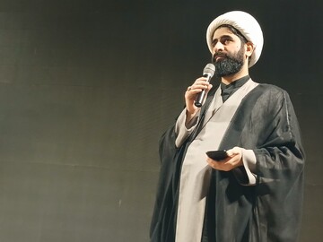 رزمندگان اسلام قهرمانان حقیقی هستند/ سروده‌ «بزن که خوب می‌زنی»، توصیف نیروهای مسلح غیور کشور است