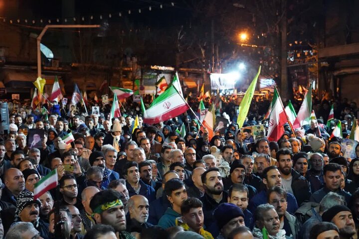 تصاویر/سی و دومین شب از اجتماع عزاداران امام شهید و بیعت با سومین رهبر انقلاب اسلامی در الشتر