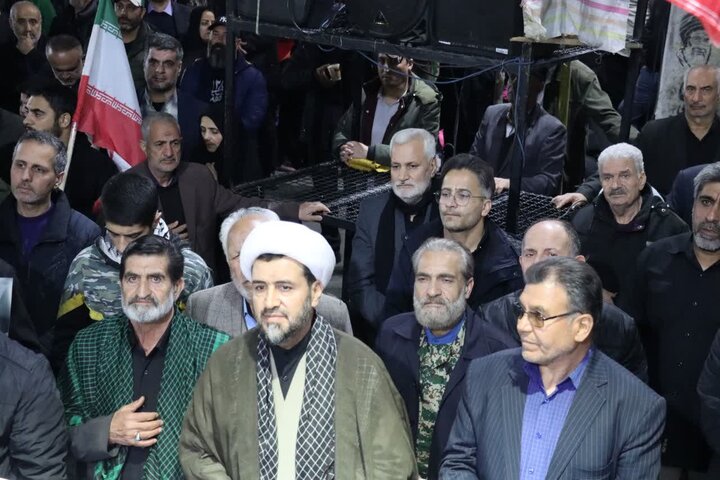 تصاویر/ میدان‌داری اسلامشهری‌ها در شب سی و دوم