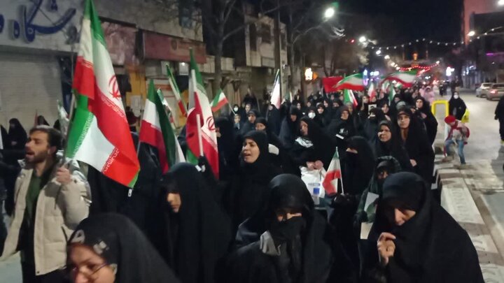 تصاویر/استمرار حضور باشکوه مردم ولایی و انقلابی اليگودرز در بیعت با ولایت