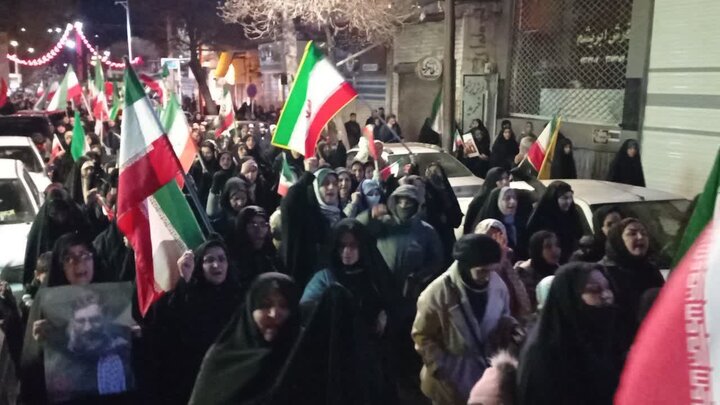 تصاویر/استمرار حضور باشکوه مردم ولایی و انقلابی اليگودرز در بیعت با ولایت