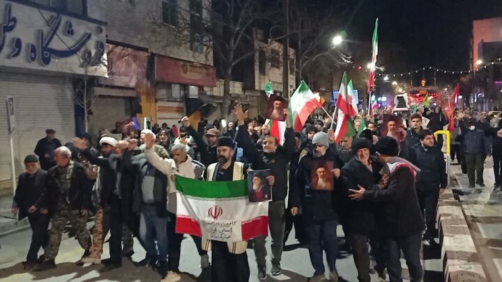 تصاویر/استمرار حضور باشکوه مردم ولایی و انقلابی اليگودرز در بیعت با ولایت