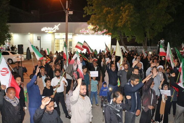 تصاویر/ مردم همیشه در صحنه جای جای استان کرمان پای کار نظام و انقلاب