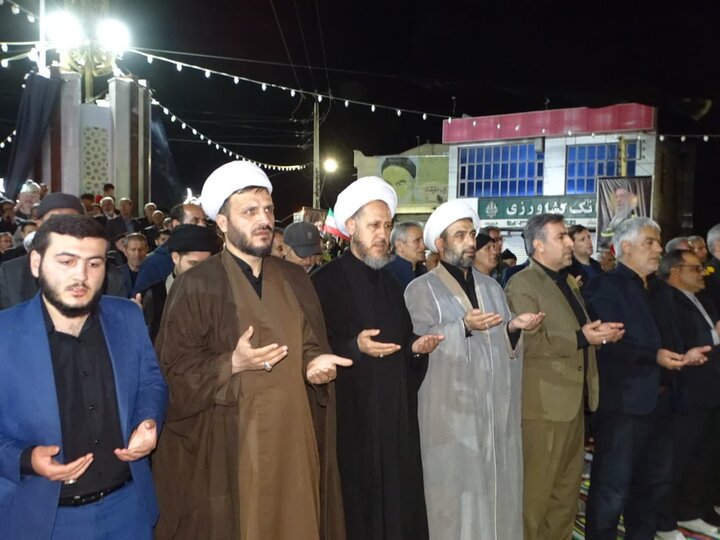 تصاویر/ حضور مردم شهرستان چهاربرج در تجمع حمایتی از نظام اسلامی در سی و سومین شب از شب های اقتدار