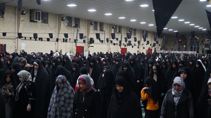 تصاویر/ اقامه نماز استثعاثه در شهرستان خوی