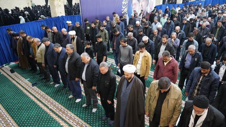 تصاویر/ اقامه نماز استثعاثه در شهرستان خوی