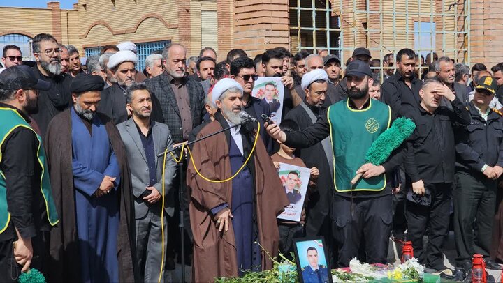 تصاویر/ تشییع پیکر شهید احمد حسین پور در شوط