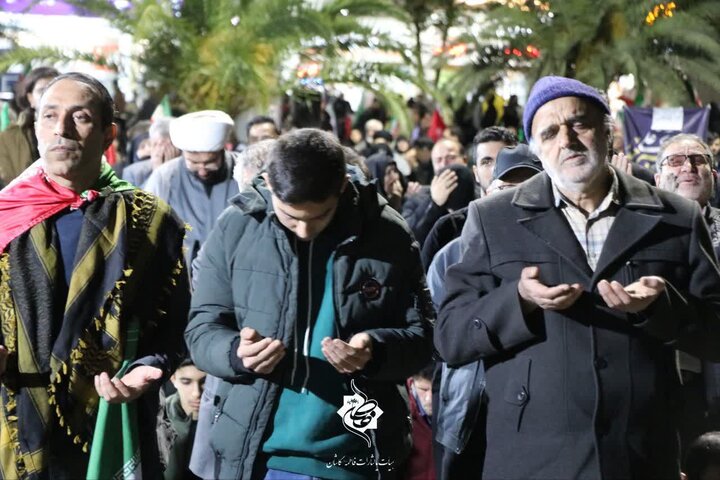 تصاویر/برگزاری نماز استغاثه در اجتماع بزرگ مردم‌ولایتمدار کاشان