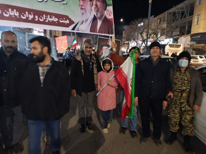 تصاویر/ استمرار حضور باشکوه مردم ولایی و انقلابی ابهر در بیعت با ولایت