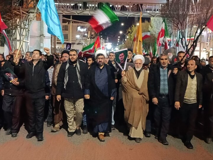 تصاویر/ استمرار حضور باشکوه مردم ولایی و انقلابی ابهر در بیعت با ولایت