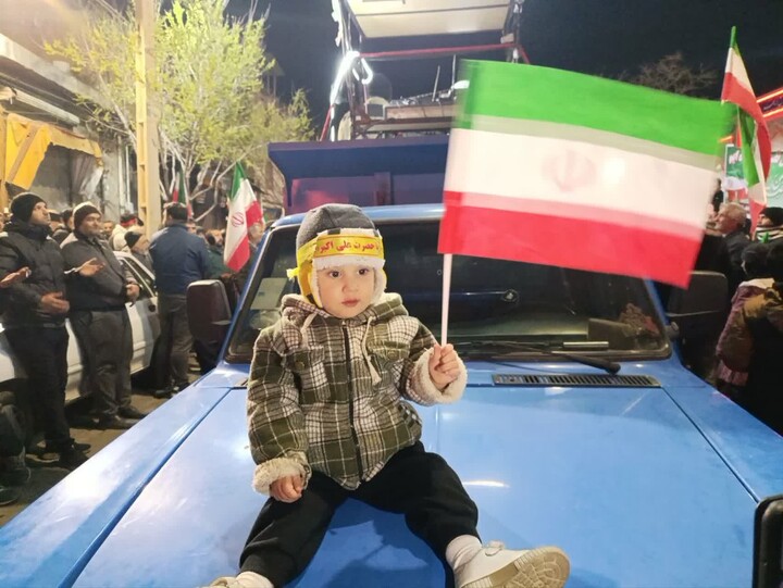 تصاویر/ استمرار حضور باشکوه مردم ولایی و انقلابی ابهر در بیعت با ولایت