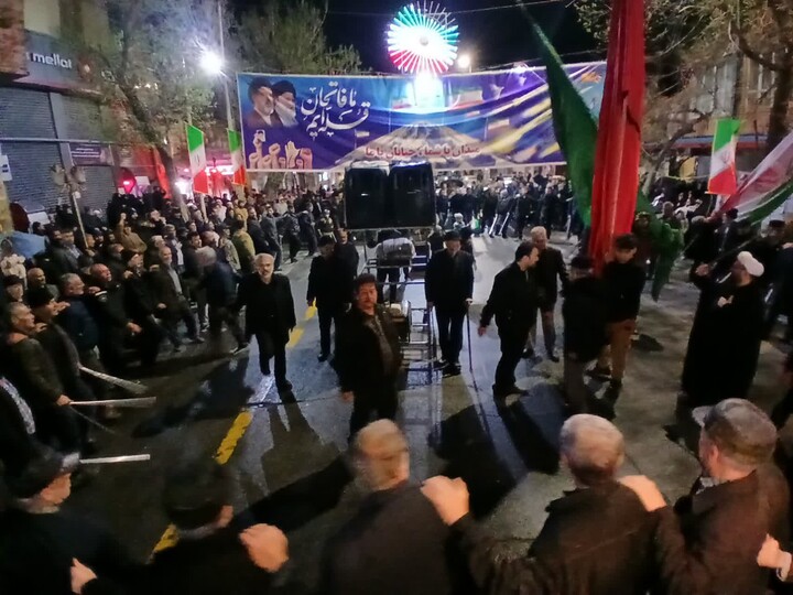 تصاویر/ استمرار حضور باشکوه مردم ولایی و انقلابی آذرشهر در بیعت با ولایت
