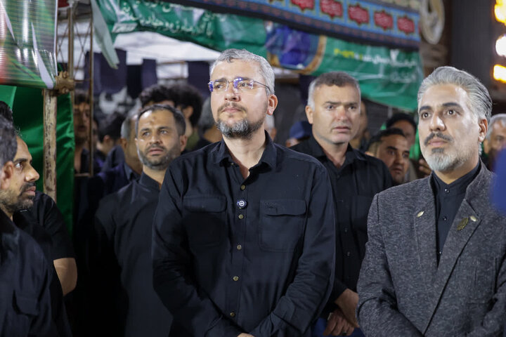 تصاویر/ استقبال از پیکر ۲ شهید در بوشهر