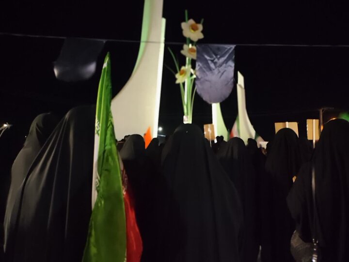تصاویر/ تجمع شبانه در شهر یزدان آباد