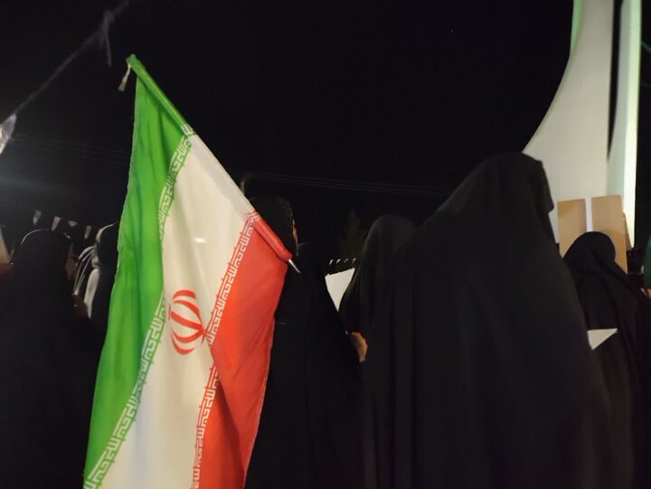 تصاویر/ تجمع شبانه در شهر یزدان آباد