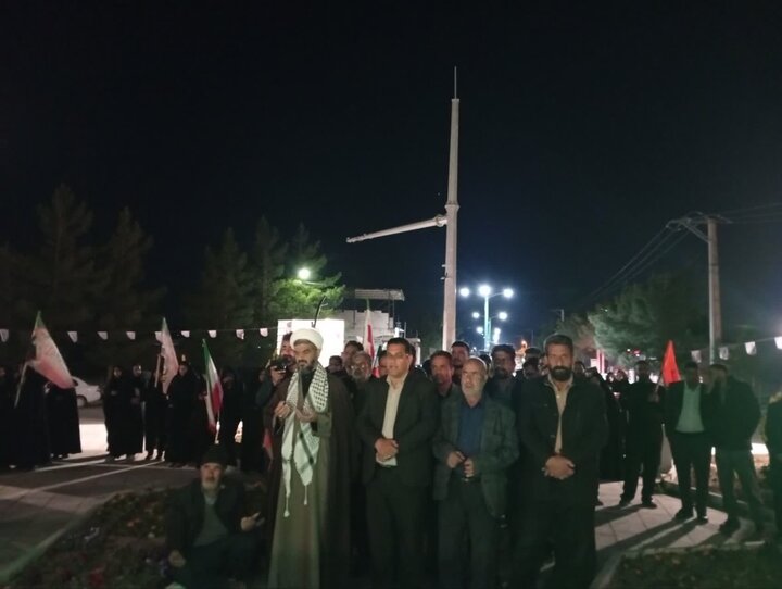 تصاویر/ تجمع شبانه در شهر یزدان آباد