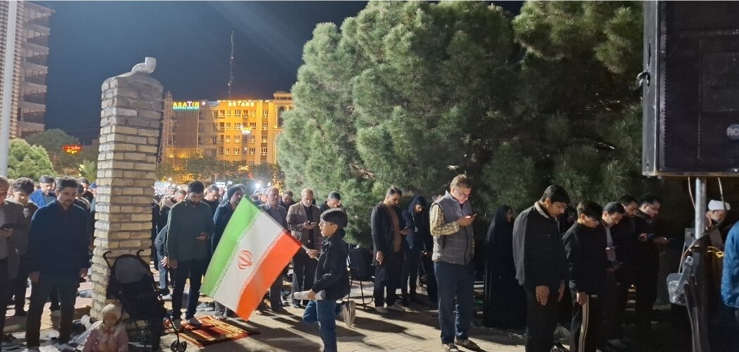 ایران در انتظار ظهور؛ روایت شب دوازدهم فروردین