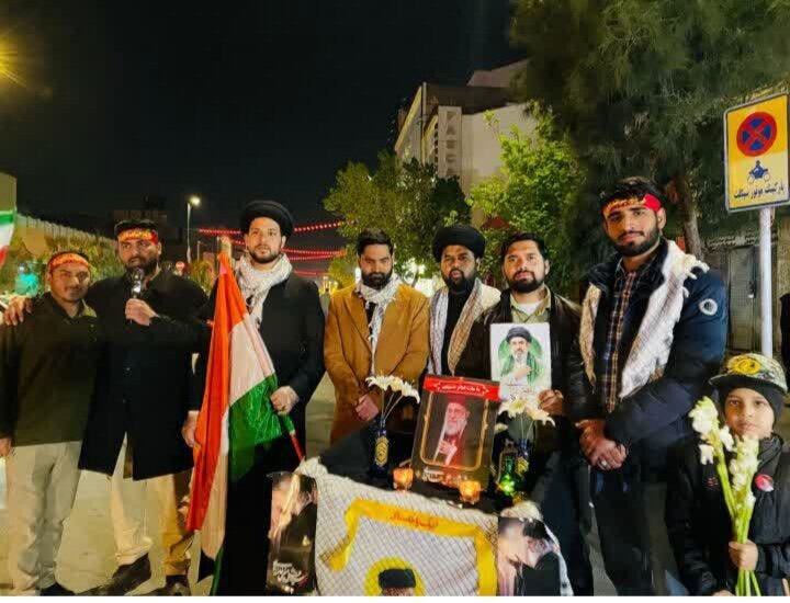 Indian seminary students set up service station in Qom in solidarity with Iranian nation