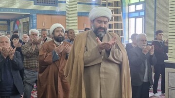تصاویر/ اقامه نماز جمعه پلدشت