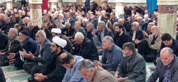 تصاویر/ اقامه نماز عبادی سیاسی جمعه در الیگودرز