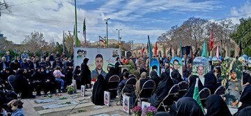 تصاویر/  مراسم هفتم "خلبان شهید محمد رحیمیان" در گلزار شهدای اراک