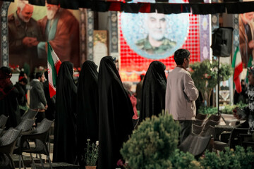 تصاویر/ حضور کرمانی ها در گلزار شهدا