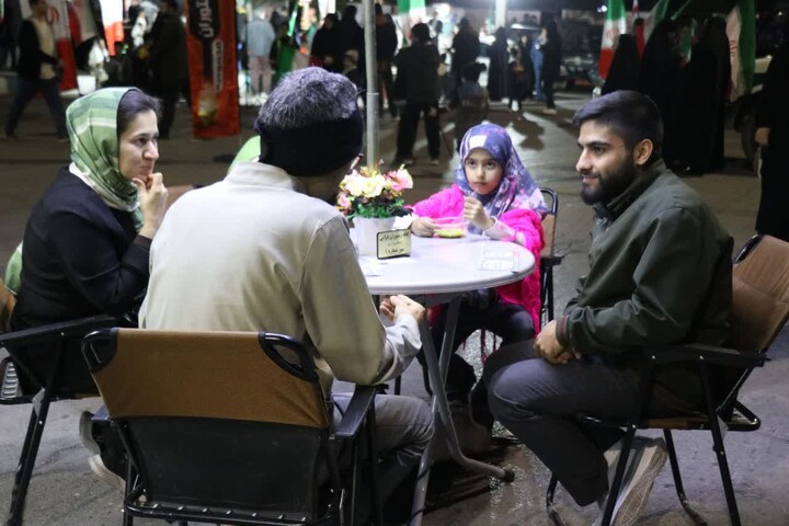 تصاویر/ کافه رستوران قرآنی در میدان کوثر کرمان-۲
