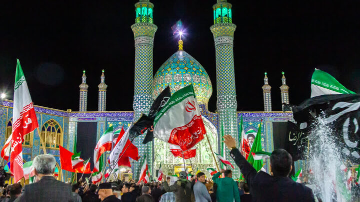 تصاویر/ سی و سومین تجمع بزرگ مردم غیور شهرستان آران و بیدگل در نجف ایران