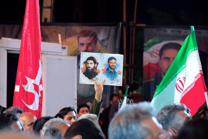 فیلم | اجتماع بزرگ مردم ولایتمدار و شهید پرورآران وبیدگل در شامگاه 13فروردین
