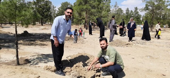 تصاویر / پویش ملی درختکاری «سرو ایران» در شهرستان سمنان همزمان با سراسر کشور