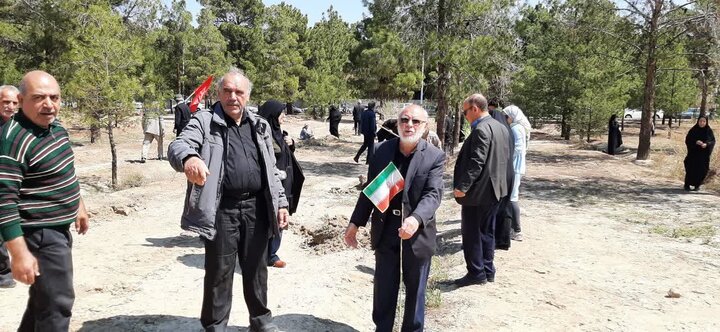 تصاویر / پویش ملی درختکاری «سرو ایران» در شهرستان سمنان همزمان با سراسر کشور
