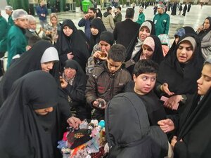 تصاویر/ کودکان دبستان شجره طیبه میناب در چایخانه حضرت رضا (ع)