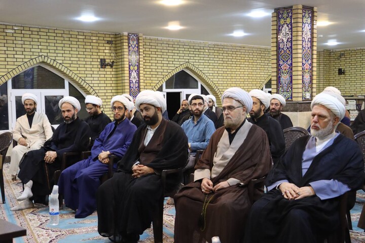 نشست علمی بامحوریت ابعاد شخصیت قرآنی امام شهید