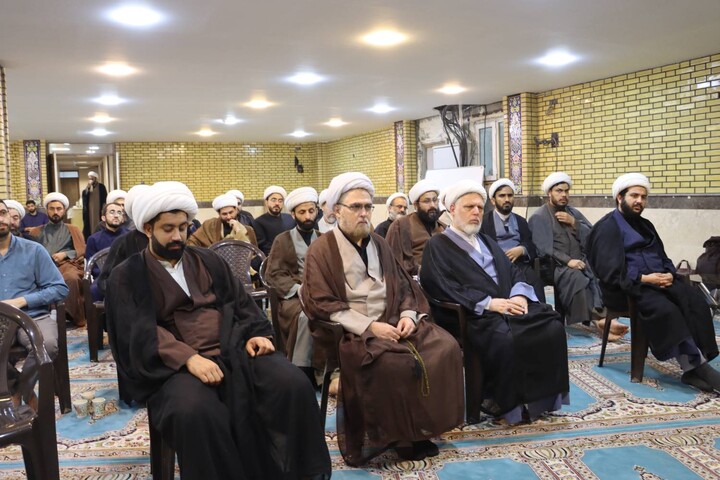 نشست علمی بامحوریت ابعاد شخصیت قرآنی امام شهید
